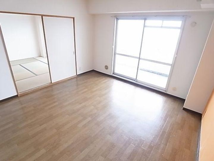 奈良県香芝市西真美1丁目(マンション)の賃貸物件604の居間