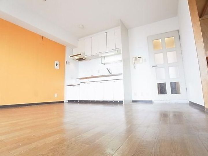 奈良県香芝市西真美1丁目(マンション)の賃貸物件604の居間