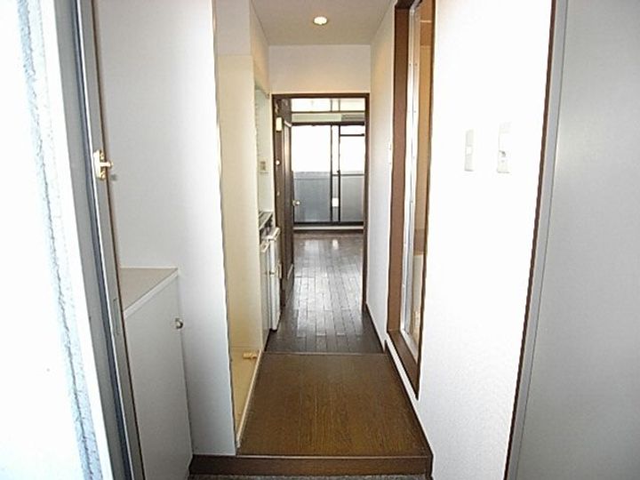 奈良県奈良市南京終町2丁目(マンション)の賃貸物件の玄関