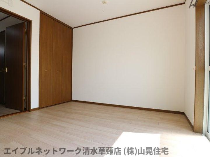 静岡県静岡市駿河区国吉田3丁目(アパート)の賃貸物件206の居間