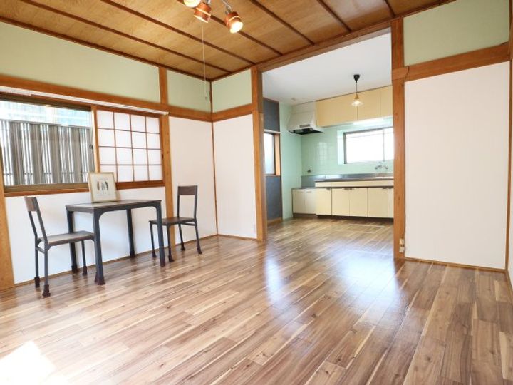 奈良県大和郡山市小泉町(一戸建)の賃貸物件の居間