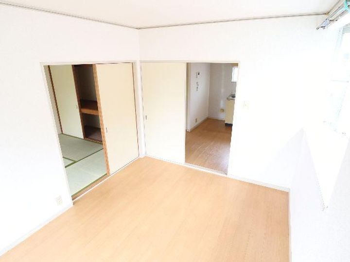 奈良県奈良市左京3丁目(アパート)の賃貸物件の居間