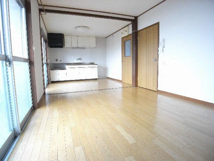 奈良県奈良市西大寺赤田町1丁目(マンション)の賃貸物件の居間
