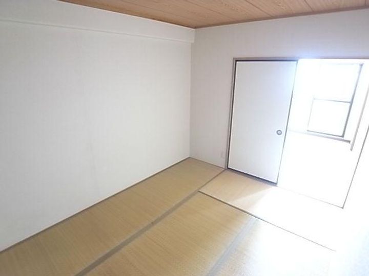 奈良県香芝市五位堂3丁目(マンション)の賃貸物件602の居間