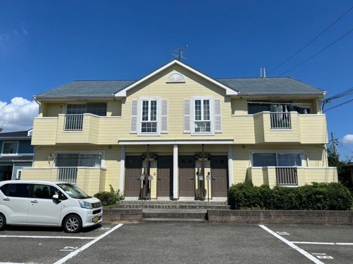奈良県大和郡山市小泉町(アパート)の賃貸物件の外観