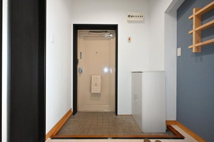 奈良県奈良市大安寺3丁目(マンション)の賃貸物件の玄関