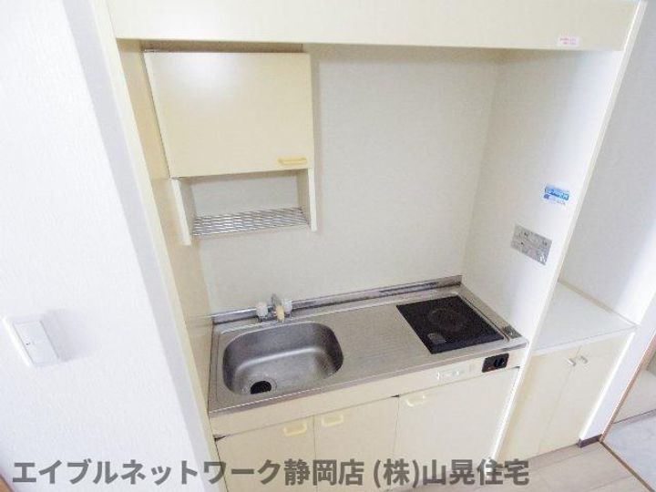 静岡県静岡市葵区巴町(マンション)の賃貸物件のキッチン