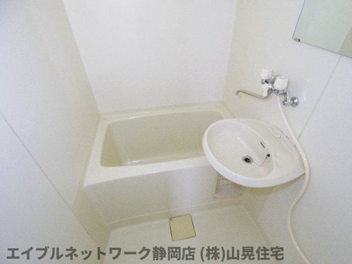 静岡県静岡市葵区巴町(マンション)の賃貸物件の風呂