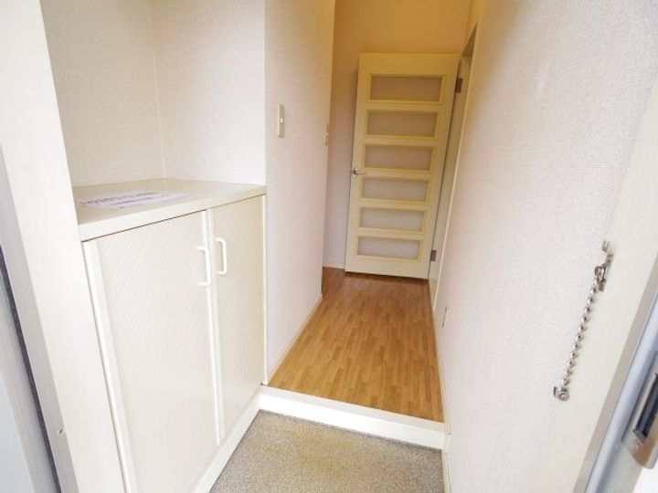 奈良県橿原市新口町(アパート)の賃貸物件102の玄関