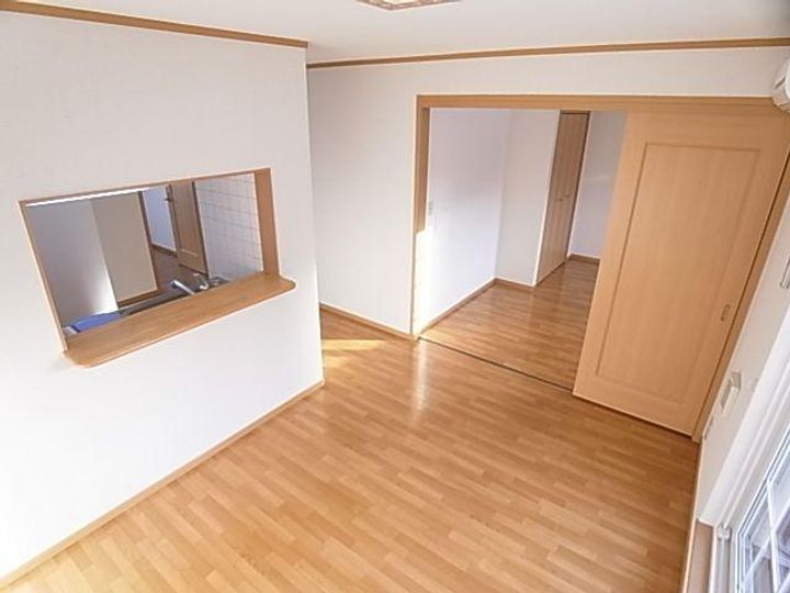 奈良県北葛城郡上牧町滝川台2丁目(アパート)の賃貸物件201の居間