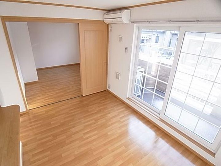 奈良県北葛城郡上牧町滝川台2丁目(アパート)の賃貸物件201の居間