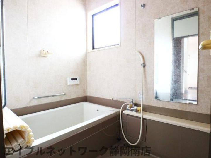 静岡県焼津市浜当目2丁目(一戸建)の賃貸物件Kの風呂