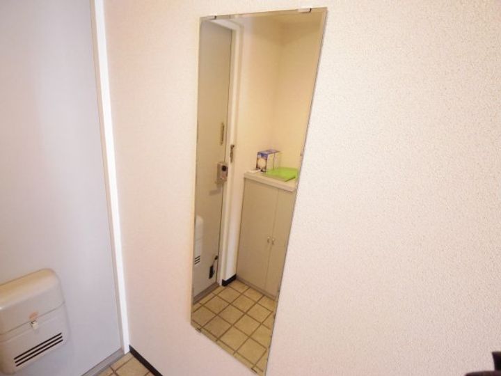 奈良県奈良市東城戸町(マンション)の賃貸物件の玄関