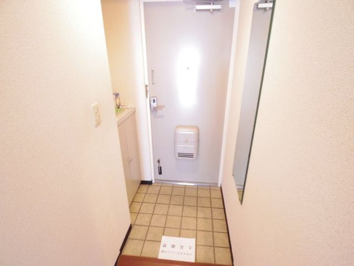 奈良県奈良市東城戸町(マンション)の賃貸物件の玄関