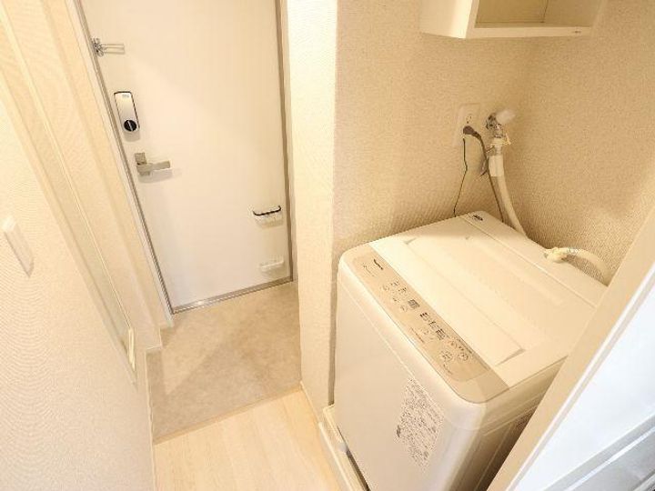 奈良県奈良市宝来4丁目(マンション)の賃貸物件の玄関