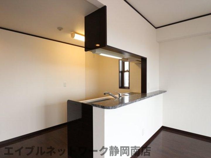 はいからさん通り弐番館6004のキッチン