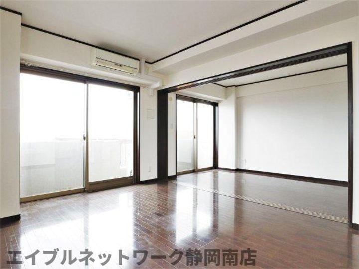 はいからさん通り弐番館6004の居間