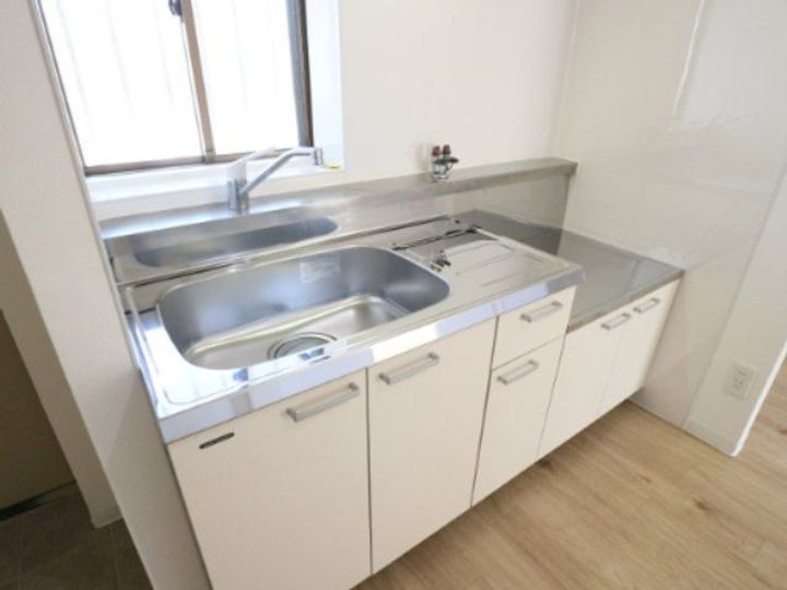 奈良県大和郡山市小泉町(マンション)の賃貸物件のキッチン