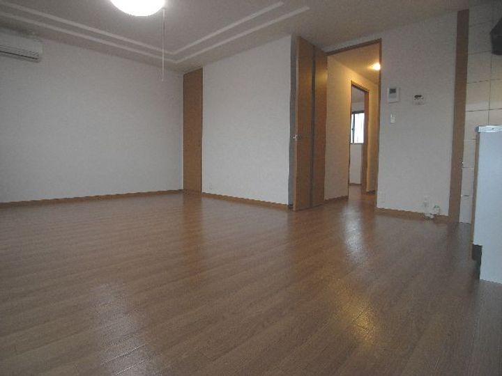 奈良県葛城市忍海(マンション)の賃貸物件の居間