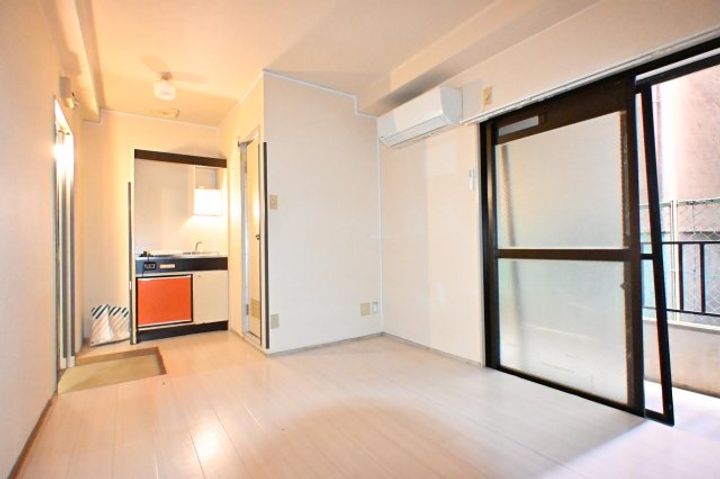 奈良県奈良市南京終町7丁目(マンション)の賃貸物件の居間