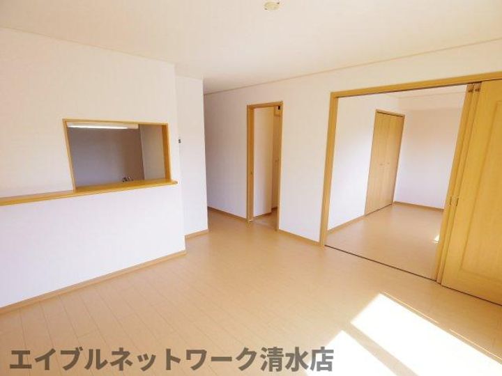 静岡県静岡市清水区木の下町(アパート)の賃貸物件の居間