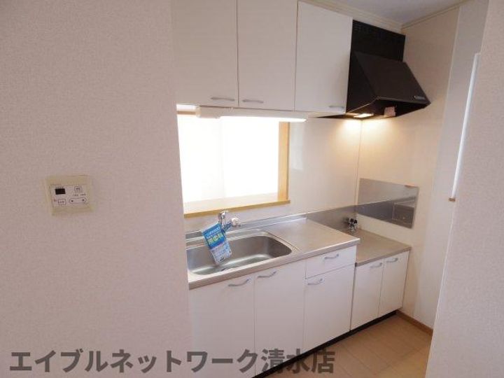 静岡県静岡市清水区木の下町(アパート)の賃貸物件のキッチン