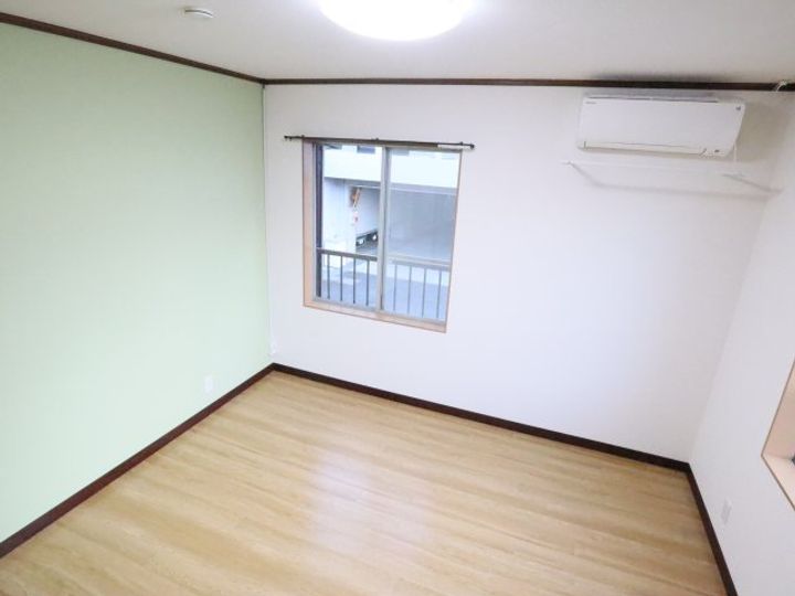 奈良県奈良市油留木町(アパート)の賃貸物件201の居間