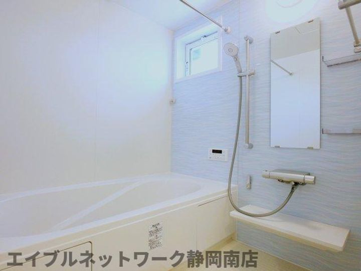 静岡県静岡市駿河区津島町(アパート)の賃貸物件205の風呂