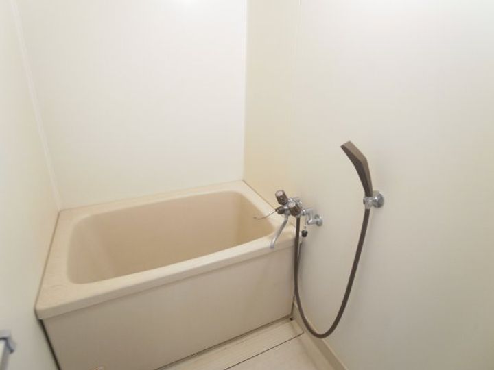 光ハイツA棟102の風呂