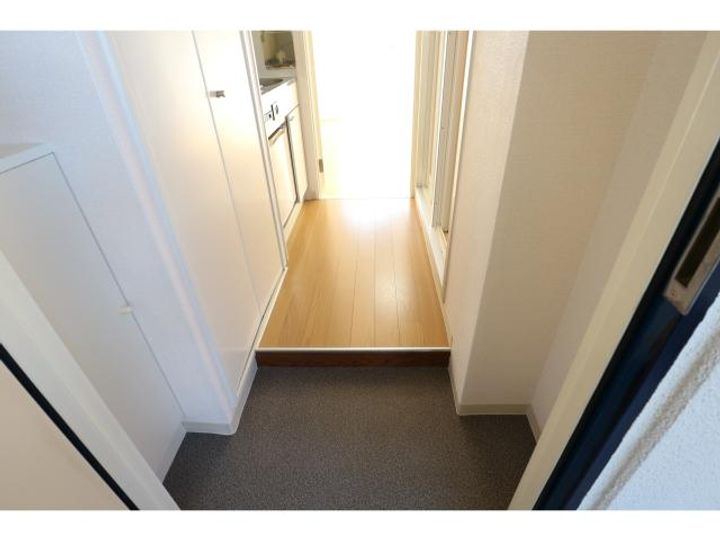 奈良県奈良市三条大路1丁目(マンション)の賃貸物件211の玄関