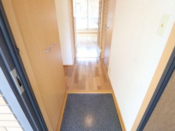 奈良県生駒市西旭ケ丘(アパート)の賃貸物件103の玄関