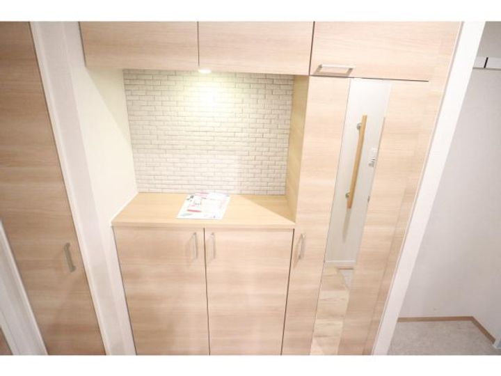 奈良県奈良市北市町(マンション)の賃貸物件の玄関