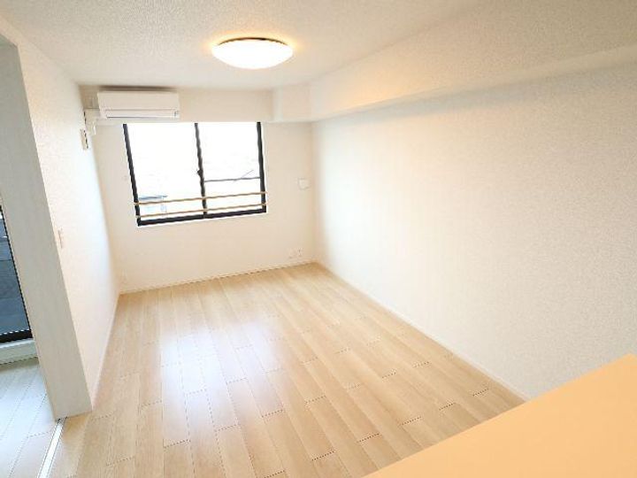 京都府相楽郡精華町狛田2丁目(アパート)の賃貸物件の居間