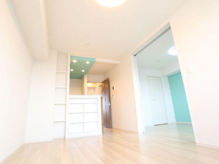 京都府相楽郡精華町狛田2丁目(アパート)の賃貸物件の居間