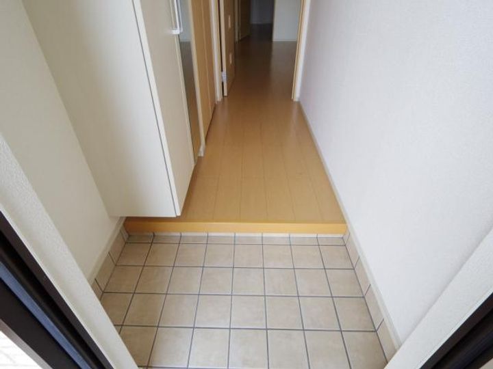 奈良県奈良市南京終町4丁目(アパート)の賃貸物件の玄関