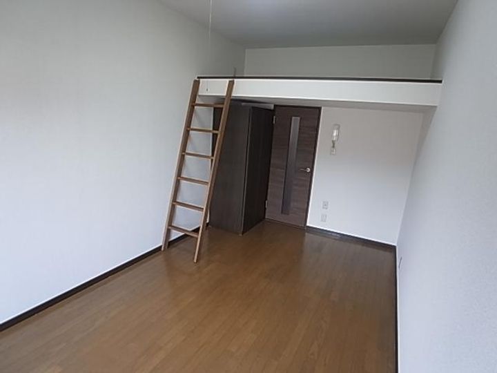 奈良県奈良市学園朝日町(アパート)の賃貸物件の居間