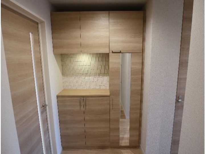 ShaMaison Serdinaの玄関