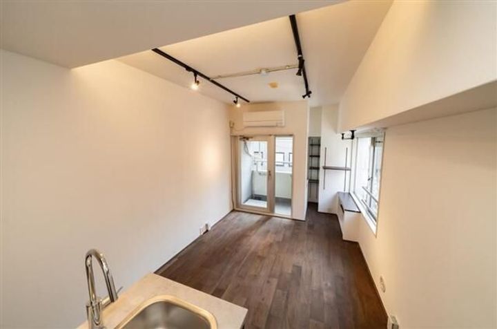 クリオ入谷壱番館の居間