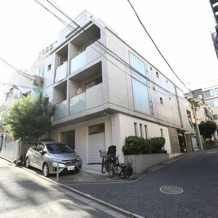 グラストーンズの外観