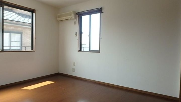 エレック B102のその他画像