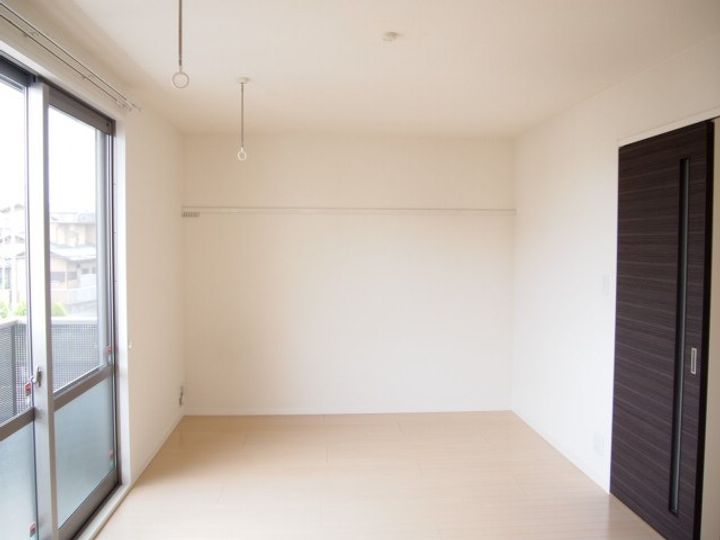 メゾンウィステリアB202の居間