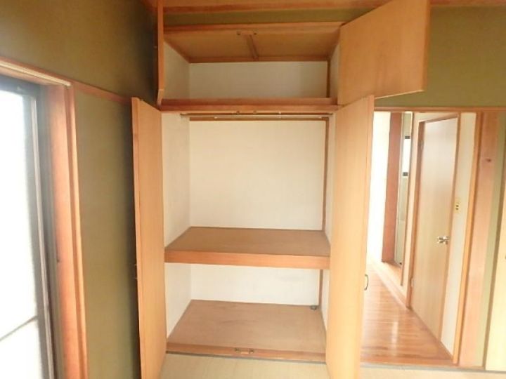 真下・ハイツ105の内装