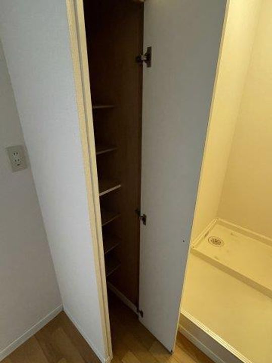 レオパレス府中赤繁の内装