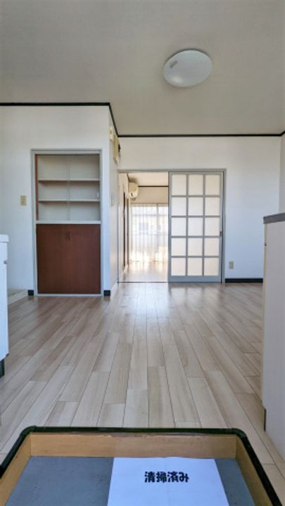 コンフォート蘭101の玄関