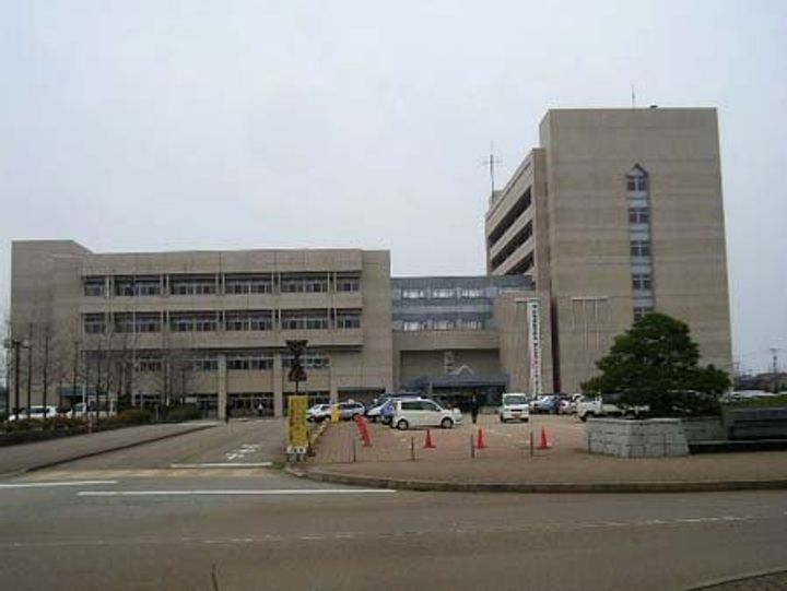 ウエラコート浜田の周辺