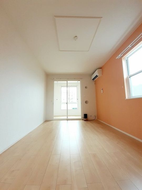 サンライズⅠの居間