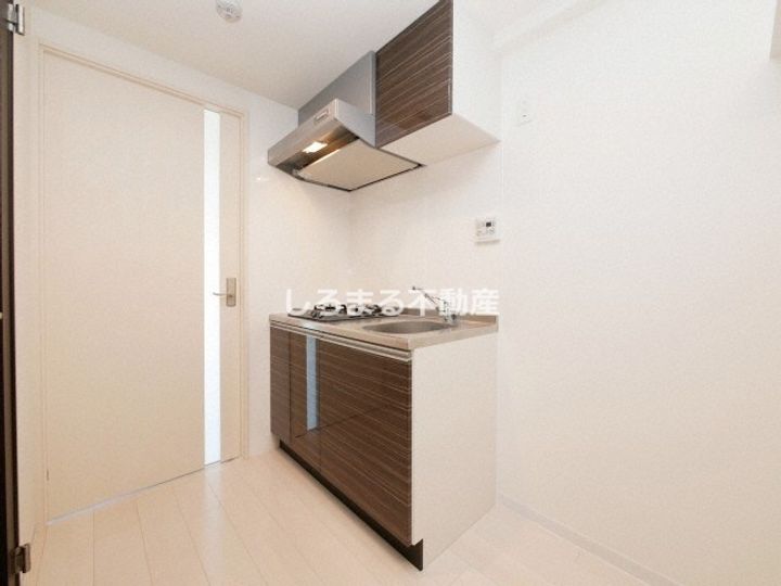 Luxe海老江II704のキッチン