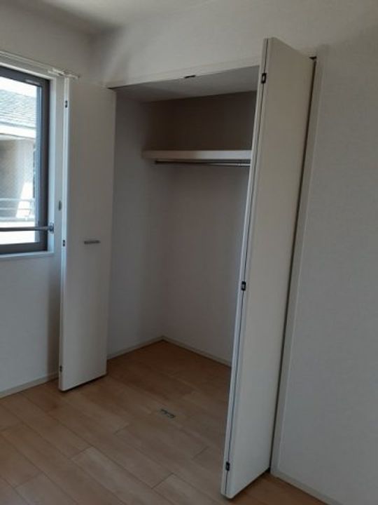 エーリ・フノマージュのその他画像