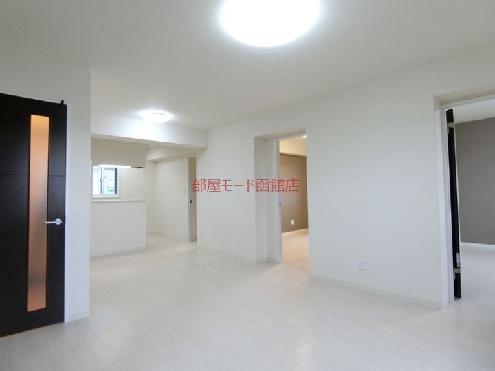 ヌーヴォー美原の内装