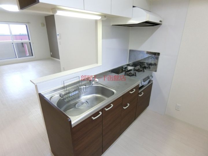 ヌーヴォー美原のキッチン